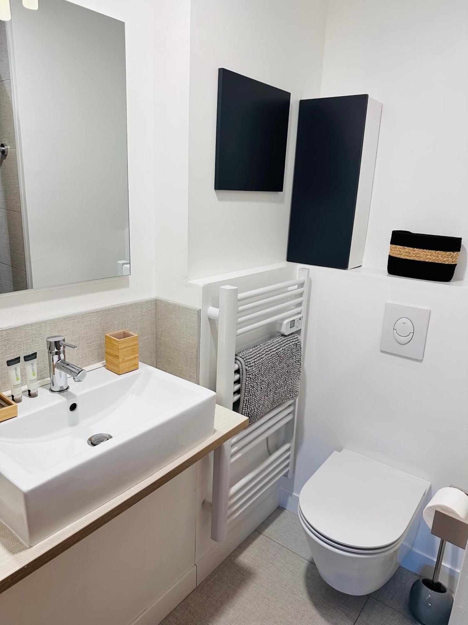 Appartements 3 Etoiles Terrasse Ou Patio Intra-Muros Aigues-Mortes Dış mekan fotoğraf