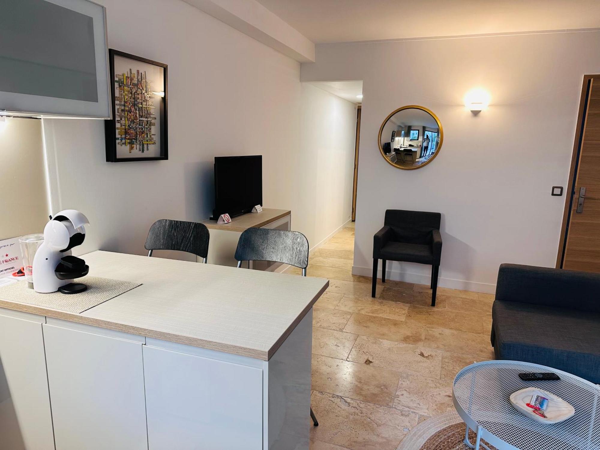 Appartements 3 Etoiles Terrasse Ou Patio Intra-Muros Aigues-Mortes Dış mekan fotoğraf