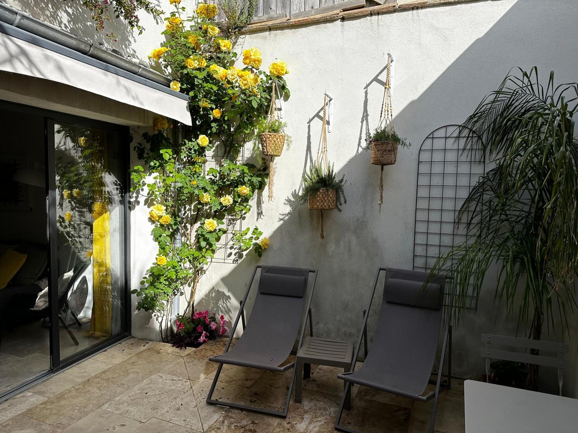 Appartements 3 Etoiles Terrasse Ou Patio Intra-Muros Aigues-Mortes Dış mekan fotoğraf